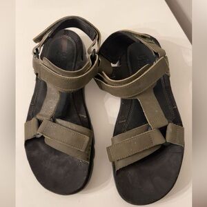 Camper
Oruga touch-strap sandals- Men